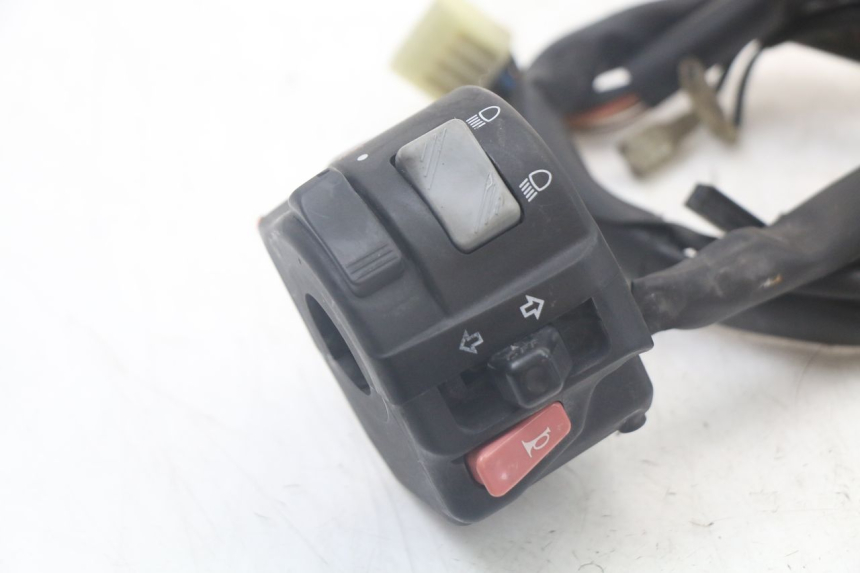 photo de LINKER STUURSCHAKELAAR YAMAHA TDM ABS 900 (2002 - 2014) - Zoom op gebruiksstaat