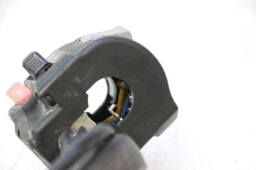 photo de LINKER STUURSCHAKELAAR YAMAHA TDM ABS 900 (2002 - 2014) - Bevestigingspunten