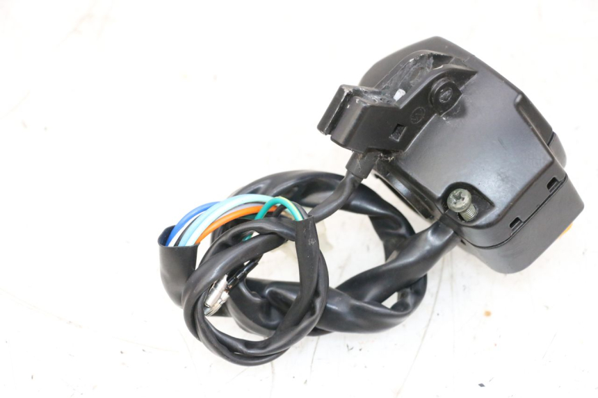 photo de LINKER STUURSCHAKELAAR NECO TEMPO 4T 50 (2022 - 2026) - Zoom op gebruiksstaat