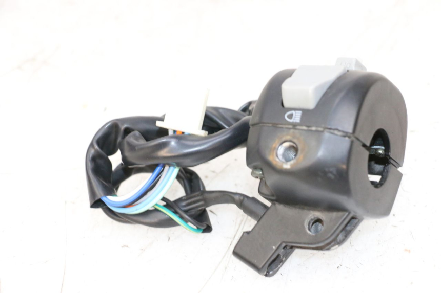 photo de LINKER STUURSCHAKELAAR NECO TEMPO 4T 50 (2022 - 2026) - Technische close-up