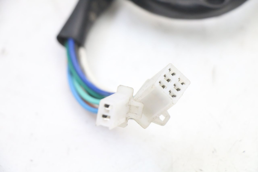 photo de LINKER STUURSCHAKELAAR UNIVERSAL BIKE ZN50QT-11B 50 (2018 - 2021) - Overzicht