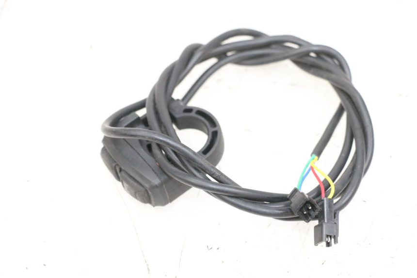 photo de LINKER STUURSCHAKELAAR DUALTRON VICTOR LIMITED 1 - Detail van het onderdeel