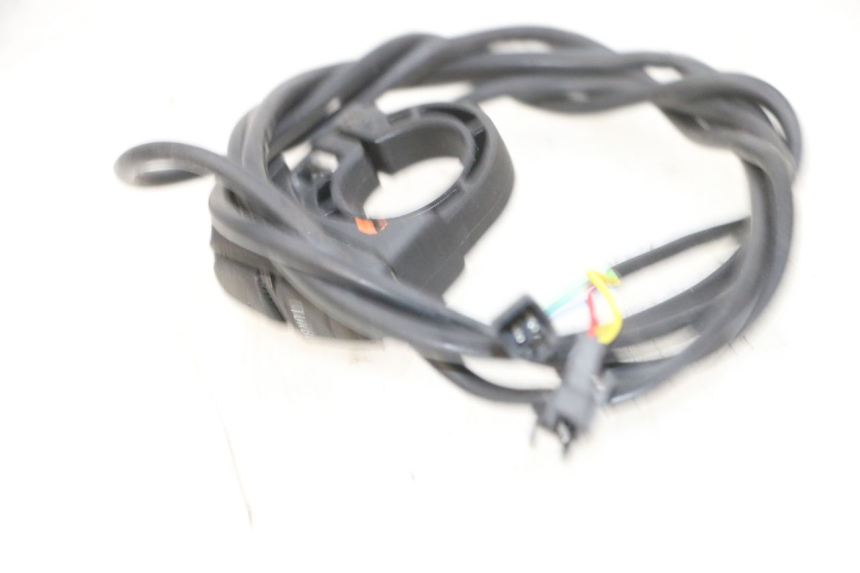 photo de LINKER STUURSCHAKELAAR DUALTRON VICTOR LIMITED 1 - Andere kijkhoek