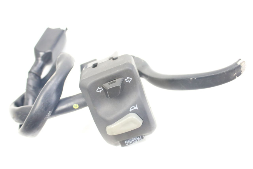 photo de LINKER STUURSCHAKELAAR PEUGEOT VIVACITY NEW 2T 50 (2008 - 2017) - Zoom op gebruiksstaat