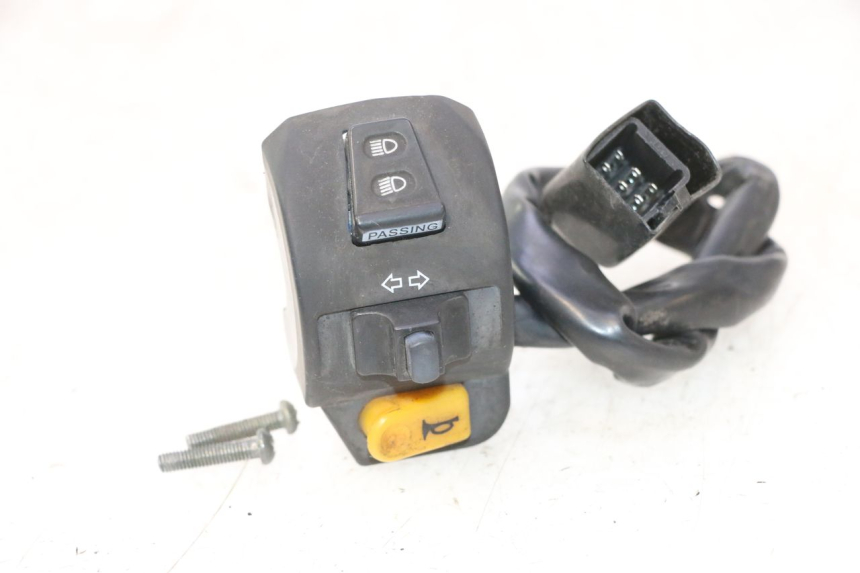 photo de LINKER STUURSCHAKELAAR PEUGEOT VIVACITY NEW 2T 50 (2008 - 2017) - Hoofdaanzicht