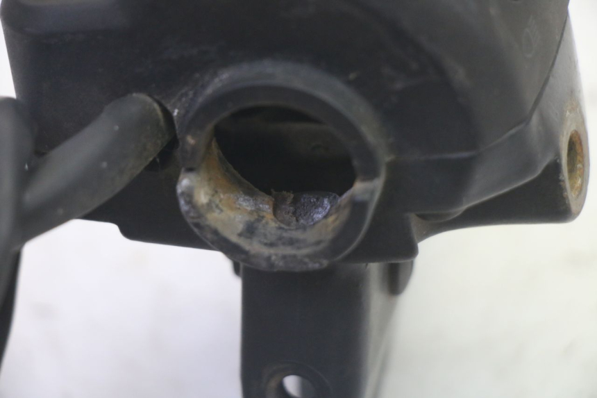 photo de LINKER STUURSCHAKELAAR PEUGEOT VIVACITY 100 (1999 - 2008) - Bevestigingspunten