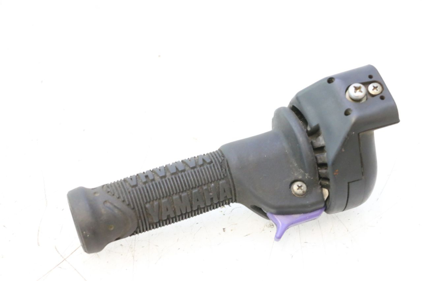 photo de LINKER SCHAKELAAR YAMAHA WAVE RUNNER GP R 1200 (2000 - 2003) - Bevestigingspunten