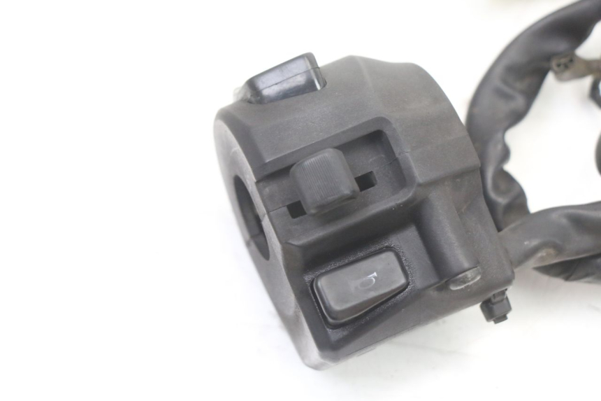 photo de LINKER STUURSCHAKELAAR YAMAHA X-MAX XMAX ABS 250 (2010 - 2012) - Zoom op gebruiksstaat