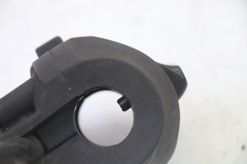 photo de LINKER STUURSCHAKELAAR YAMAHA X-MAX XMAX 125 (2010 - 2013) - Technische close-up