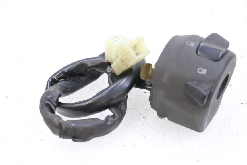 photo de LINKER STUURSCHAKELAAR YAMAHA X-MAX XMAX 125 (2010 - 2013) - Technische close-up