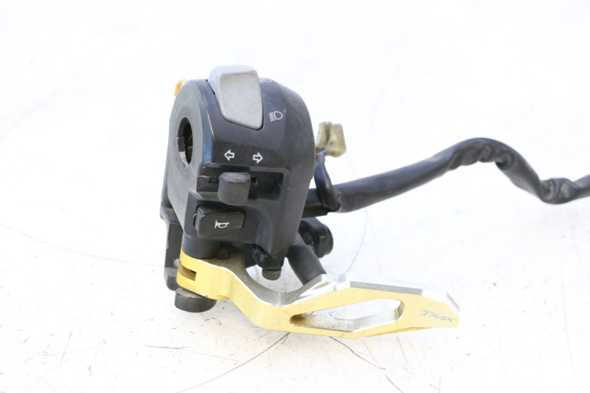 photo de LINKER SCHAKELAAR YAMAHA XP T-MAX ABS 500 (2005 - 2005) - Detail van het onderdeel