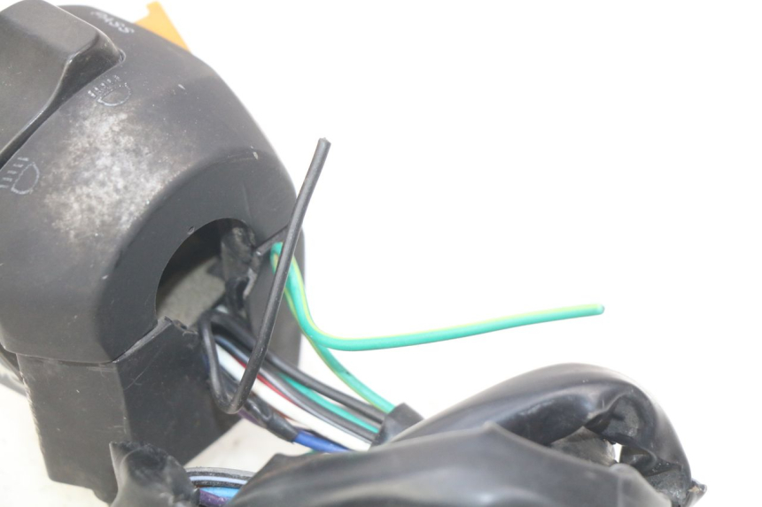 photo de LINKER STUURSCHAKELAAR YAMASAKI YM T 125 (2015 - 2020) - Technische close-up