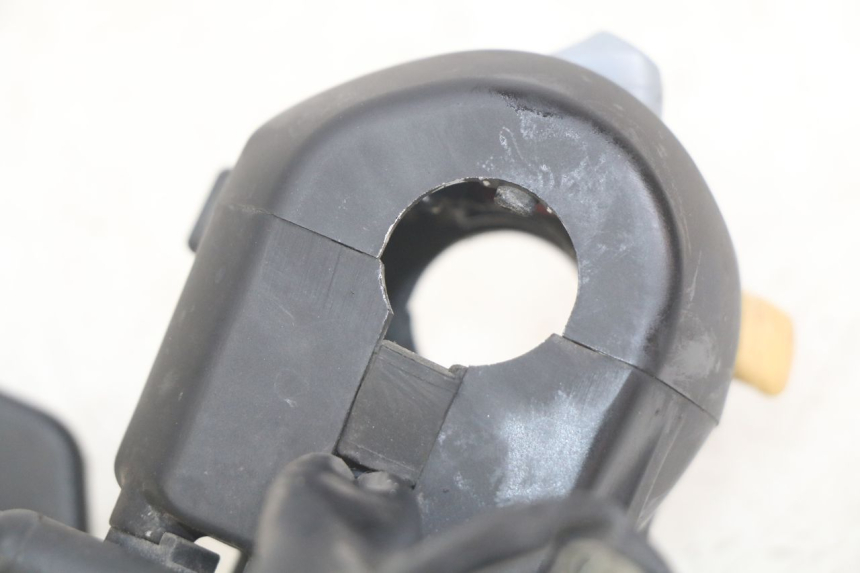 photo de LINKER STUURSCHAKELAAR YAMAHA YP MAJESTY 400 (2004 - 2008) - Detail van het onderdeel