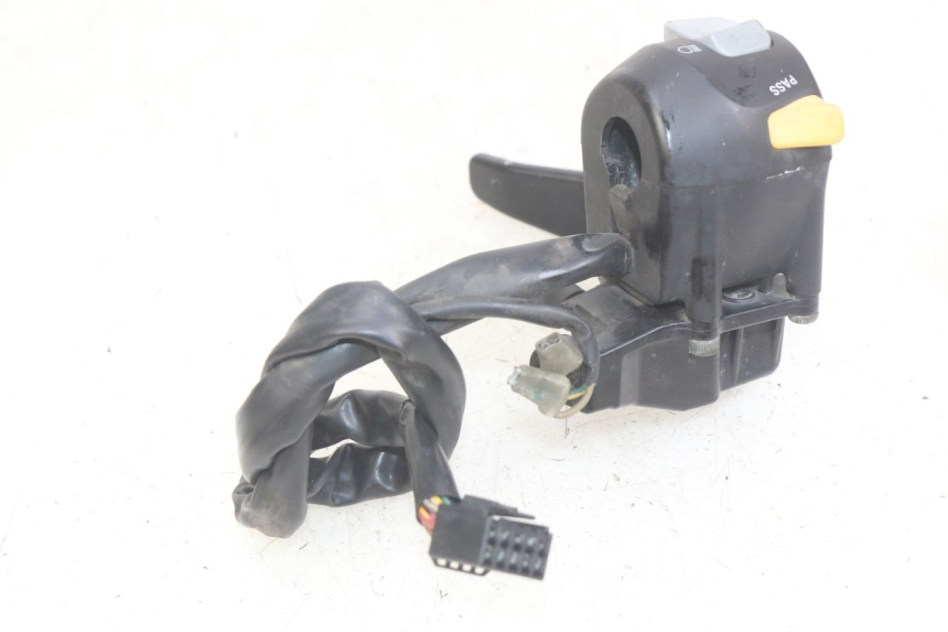 photo de LINKER STUURSCHAKELAAR YAMAHA YP MAJESTY 400 (2004 - 2008) - Technische close-up