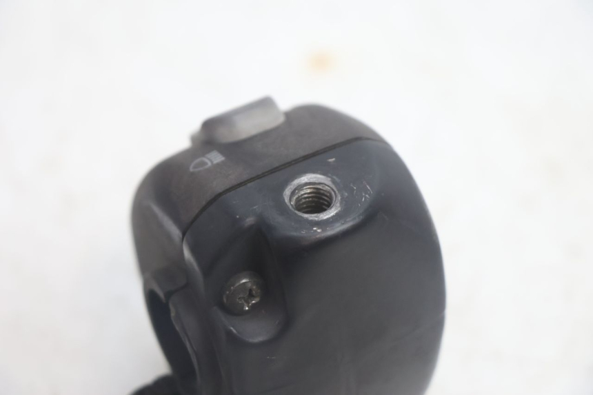 photo de LINKER STUURSCHAKELAAR YAMAHA YP MAJESTY 125 (2002 - 2006) - Technische close-up