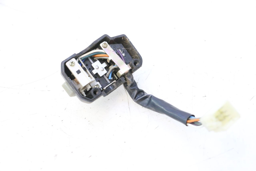 photo de LINKER STUURSCHAKELAAR UNIVERSAL BIKE ZN50QT-11B 50 (2018 - 2021) - Detail van het onderdeel