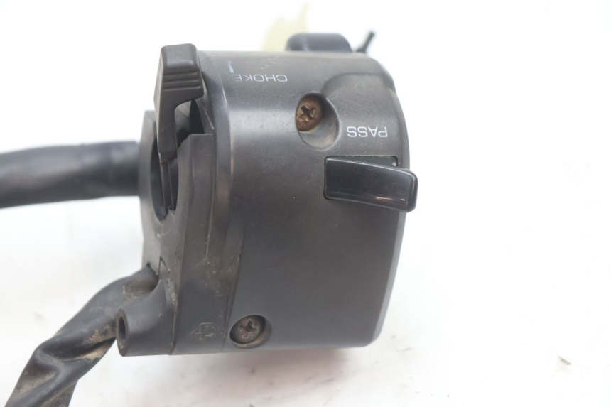 photo de LINKER STUURSCHAKELAAR KAWASAKI ZX-6R ZX6R 600 (1995 - 1997) - Andere kijkhoek