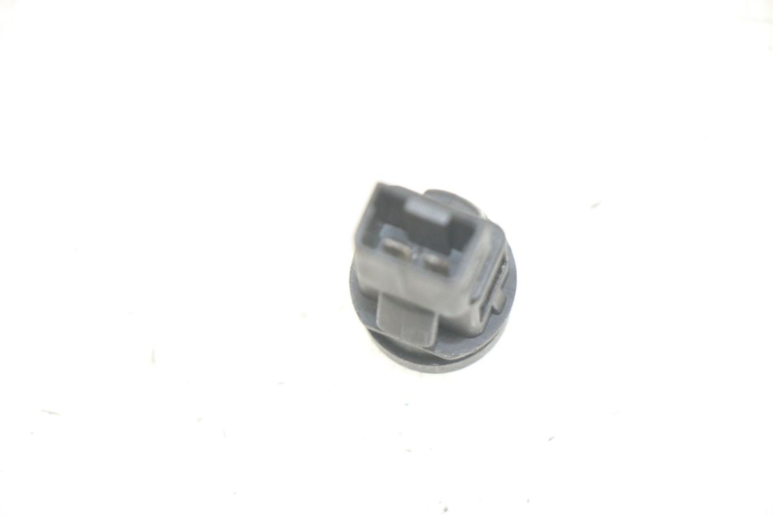 photo de KNOP VOOR TOETER PIAGGIO FLY 125 (2005 - 2012) - Zoom op gebruiksstaat