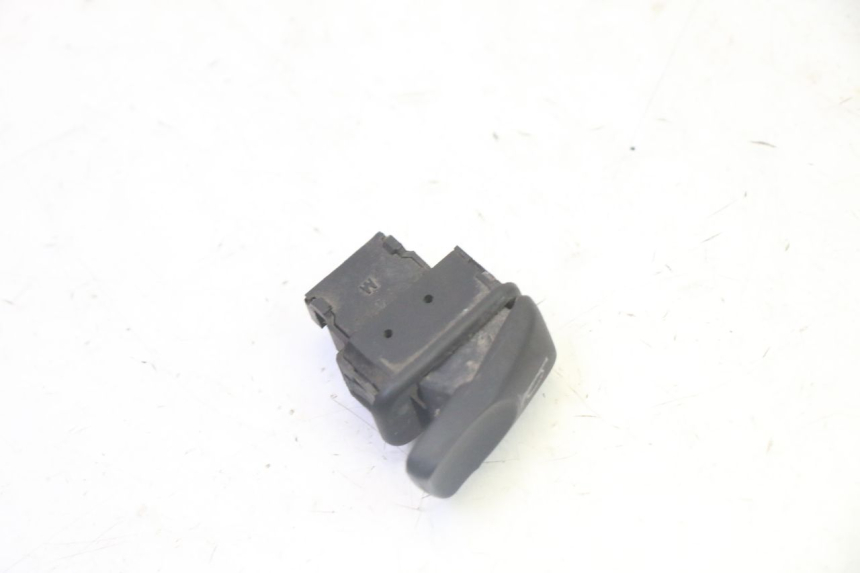 photo de KNOP VOOR TOETER PIAGGIO MP3 500 (2011 - 2015) - Detail van het onderdeel