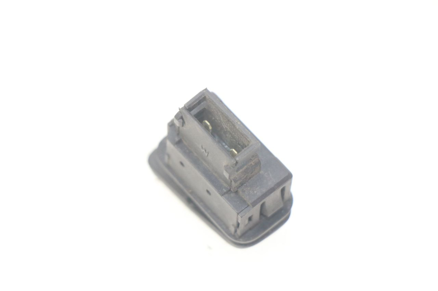 photo de KNOP VOOR TOETER PIAGGIO X7 125 (2007 - 2013) - Detail van het onderdeel