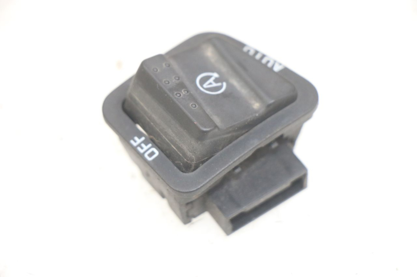 photo de STUURSCHAKELAAR PIAGGIO MEDLEY 125 (2016 - 2023) - Bevestigingspunten