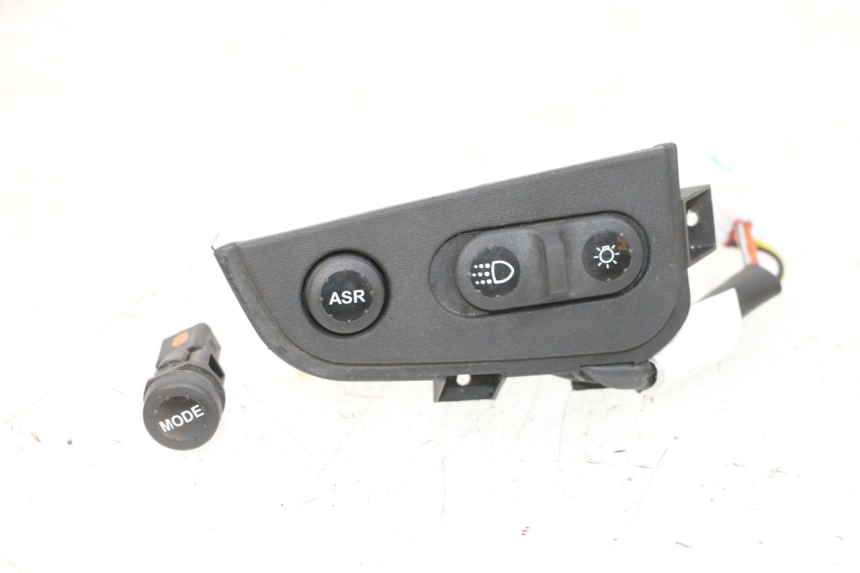 photo de STUURSCHAKELAAR PIAGGIO MP3 HPE 300 (2019 - 2026) - Hoofdaanzicht