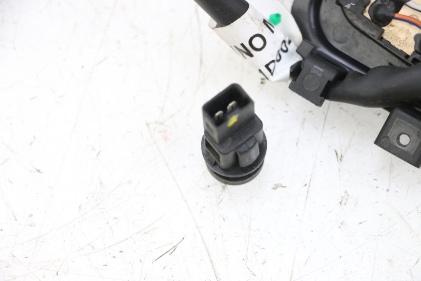 photo de STUURSCHAKELAAR PIAGGIO MP3 HPE 300 (2019 - 2026) - Andere kijkhoek