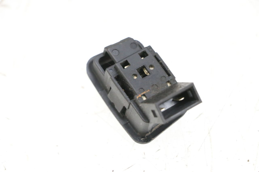 photo de STUURSCHAKELAAR YAMAHA NEO'S CORE 1 (2022 - 2026) - Detail van het onderdeel