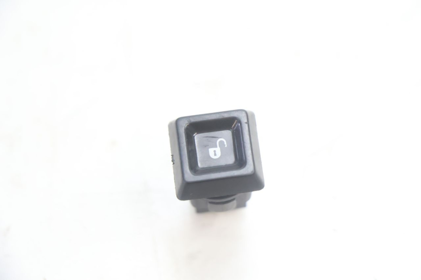 photo de ZITOPENINGSKNOP PIAGGIO MP3 HPE 530 (2022 - 2026) - Detail van het onderdeel