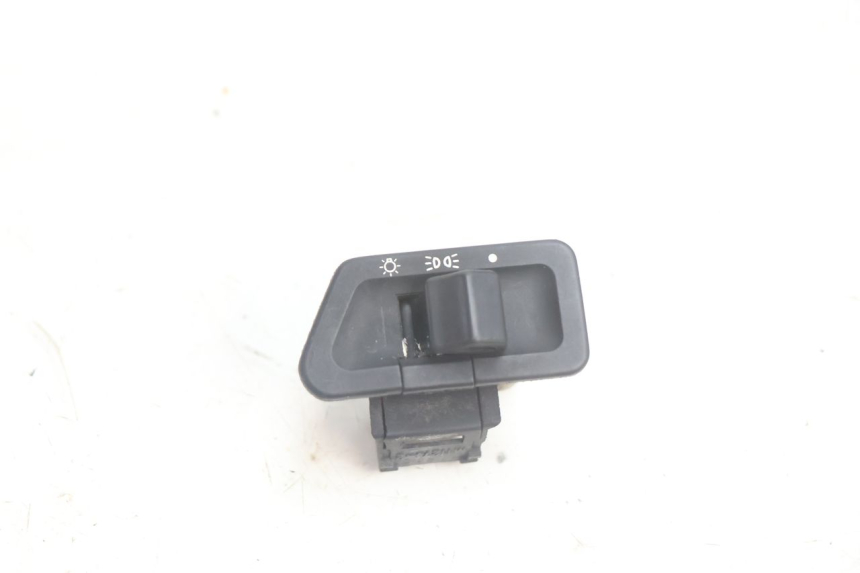 photo de KOPLAMP SCHAKELAAR TGB CITY RS 50 (2011 - 2016) - Hoofdaanzicht