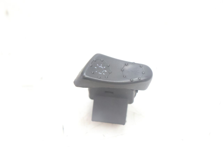 photo de KOPLAMP SCHAKELAAR PIAGGIO LIBERTY 50 (1998 - 2003) - Hoofdaanzicht