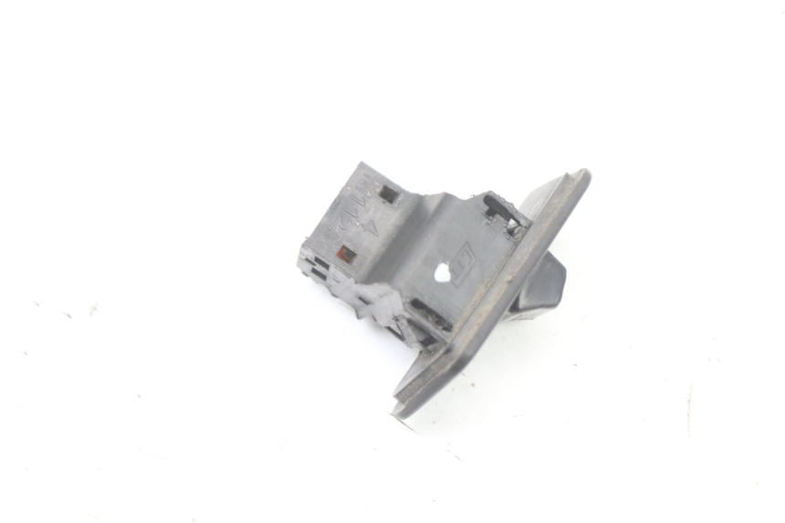 photo de Koplamp schakelaar SYM ORBIT 2 4T 50 (2008 - 2017) - Detail van het onderdeel