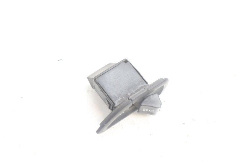 photo de KOPLAMP SCHAKELAAR PIAGGIO X9 AMALFI 180 (2000 - 2003) - Detail van het onderdeel