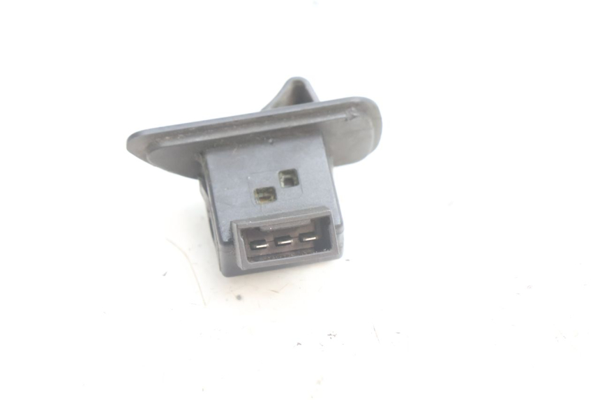 photo de KOPLAMP SCHAKELAAR PIAGGIO X9 AMALFI 180 (2000 - 2003) - Andere kijkhoek