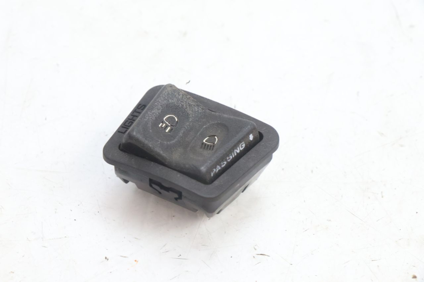 photo de KNOP VOLLEDIGE KOPLAMP HONDA FES PANTHEON 125 (2003 - 2007) - Hoofdaanzicht