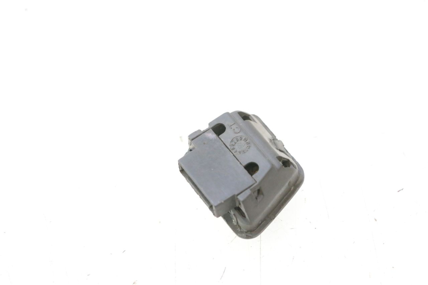 photo de SCHAKELAAR KOPLAMP HOOGTE PIAGGIO FLY 2T 50 (2004 - 2017) - Zoom op gebruiksstaat