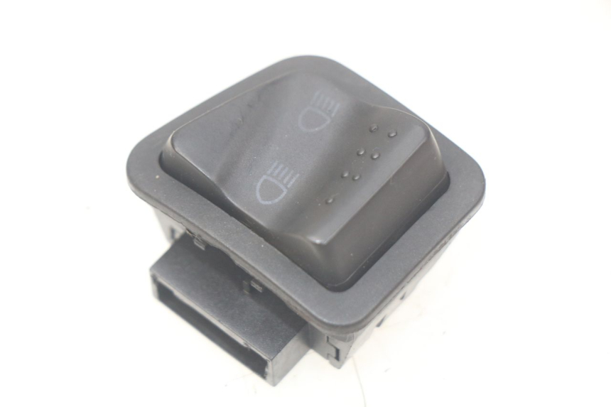 photo de KNOP VOLLEDIGE KOPLAMP PIAGGIO LIBERTY 4T 50 (2004 - 2008) - Hoofdaanzicht