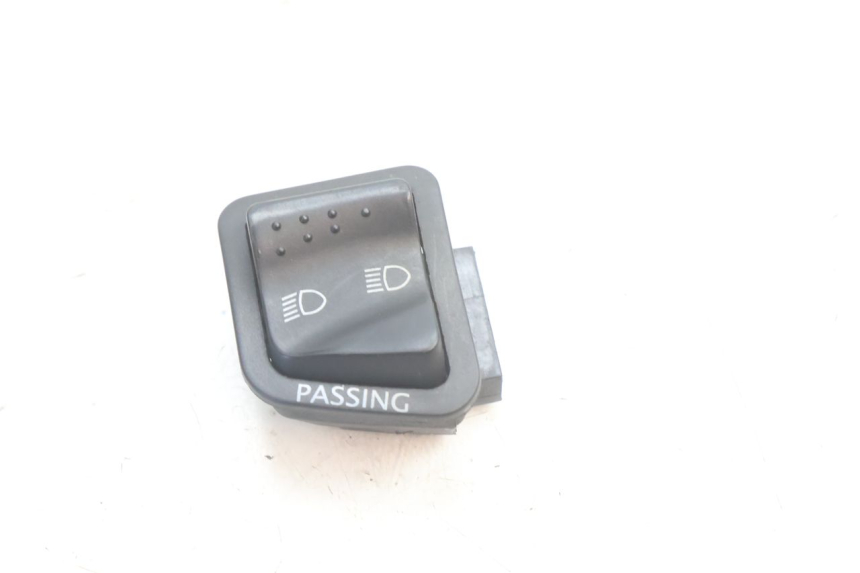 photo de SCHAKELAAR KOPLAMP HOOGTE PIAGGIO LIBERTY IGET 4T 50 (2021 - 2025) - Hoofdaanzicht