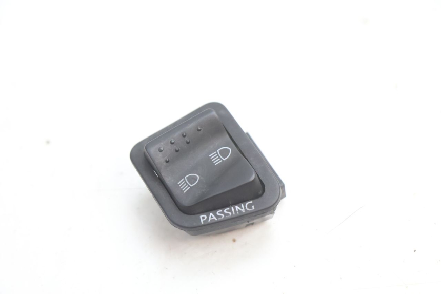photo de SCHAKELAAR KOPLAMP HOOGTE PIAGGIO MP3 LT 400 (2007 - 2012) - Hoofdaanzicht