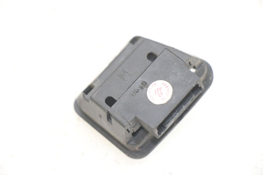 photo de SCHAKELAAR KOPLAMP VOLLEDIG PIAGGIO NEW TYPHOON 50 (2018 - 2021) - Zoom op gebruiksstaat