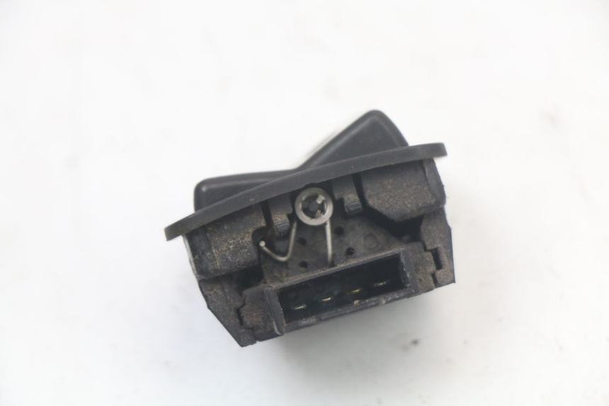 photo de KNOP VOLLEDIGE KOPLAMP SYM ORBIT 2 4T 50 (2018 - 2022) - Zoom op gebruiksstaat