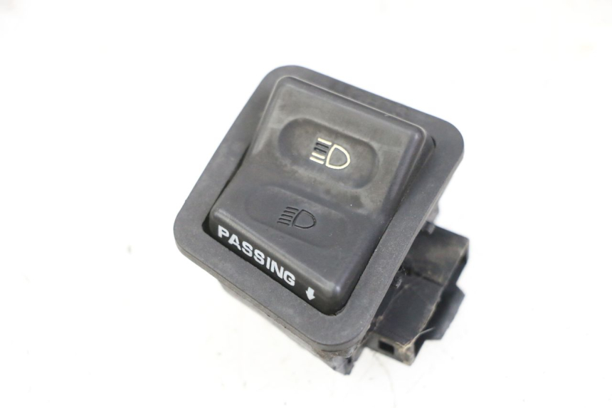 photo de SCHAKELAAR KOPLAMP HOOGTE PEUGEOT TWEET 4T 50 (2018 - 2022) - Hoofdaanzicht