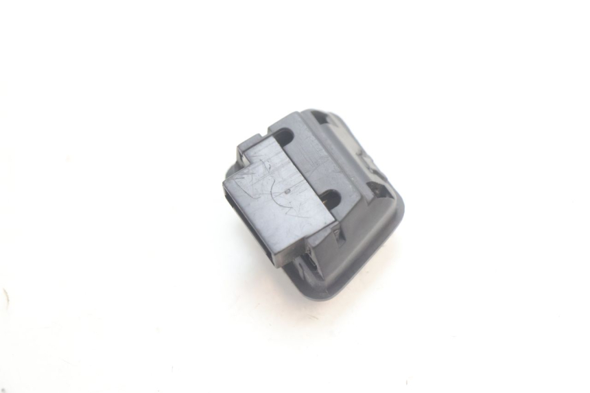 photo de SCHAKELAAR KOPLAMP VOLLEDIG PIAGGIO ZIP 4T 50 (2006 - 2017) - Andere kijkhoek