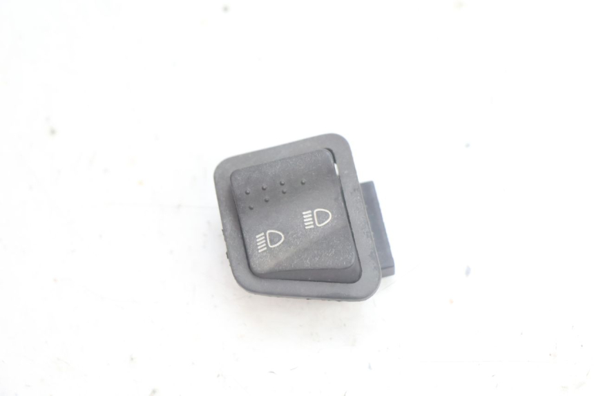 photo de KNOP VOOR HOOFDLICHT PIAGGIO ZIP IGET 4T 50 (2021 - 2023) - Hoofdaanzicht