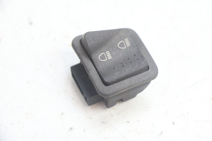 photo de KNOP VOOR HOOFDLICHT PIAGGIO ZIP IGET 4T 50 (2021 - 2023) - Detail van het onderdeel