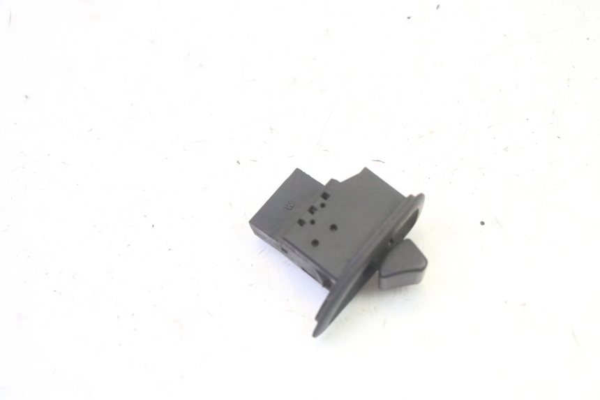 photo de ROLL LOCK SCHAKELAAR PIAGGIO MP3 125 (2006 - 2014) - Detail van het onderdeel