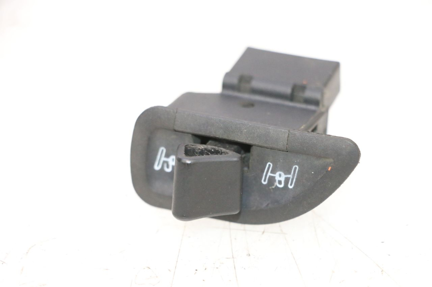photo de ROLL LOCK SCHAKELAAR PIAGGIO MP3 RL 250 (2006 - 2010) - Hoofdaanzicht