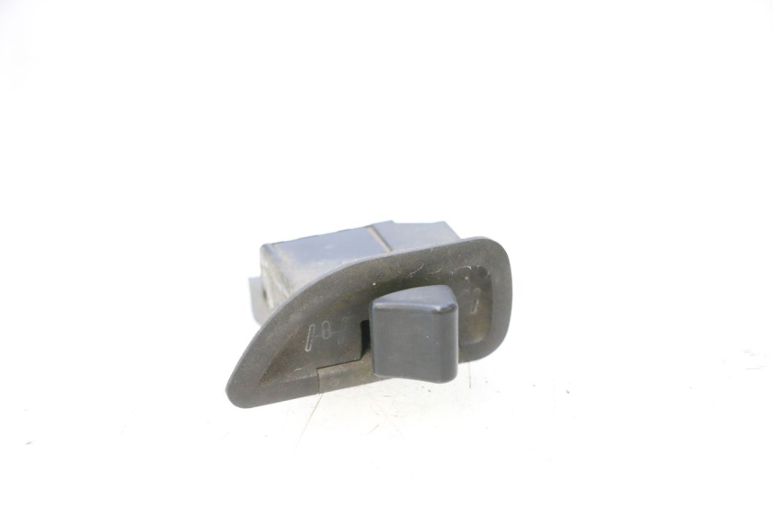 photo de ROLL LOCK SCHAKELAAR PIAGGIO MP3 125 (2006 - 2014) - Hoofdaanzicht