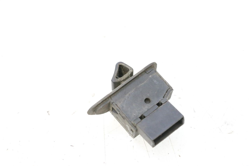 photo de ROLL LOCK SCHAKELAAR PIAGGIO MP3 125 (2006 - 2014) - Zoom op gebruiksstaat