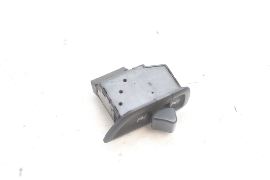 photo de ROLL LOCK SCHAKELAAR PIAGGIO MP3 500 (2016 - 2018) - Detail van het onderdeel